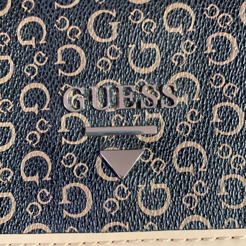 Guess backpack - Picture 2 of 10
